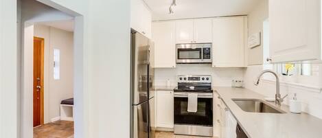 Microwave, oven, stovetop, dishwasher