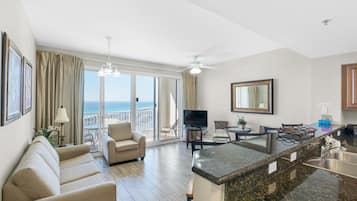 Appartement, 1 kingsize bed met slaapbank (Ariel Dunes II 2006) | Woonruimte | Een televisie