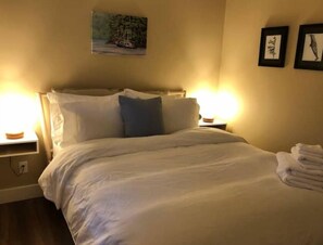 2 bedrooms, iron/ironing board, free WiFi, bed sheets