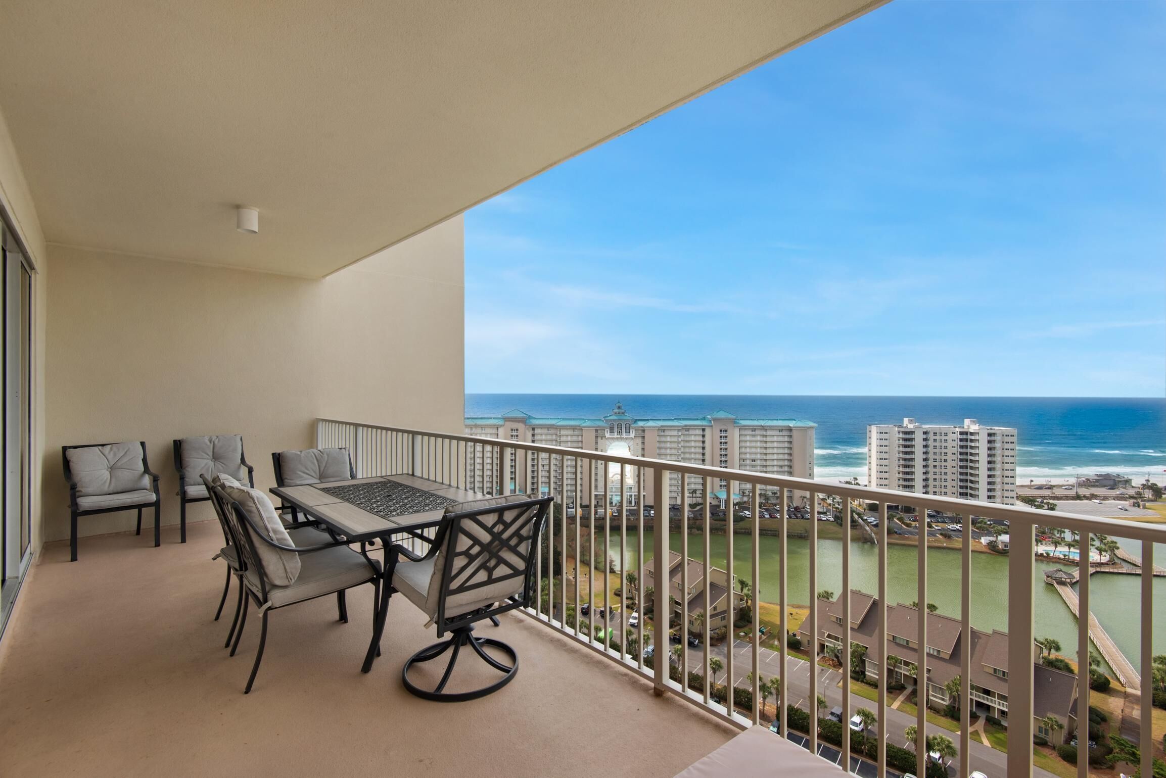 Condo, varias camas (Ariel Dunes II 1908) | Restaurante al aire libre