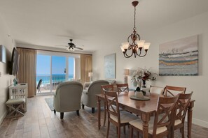 Dining - Ariel Dunes II 1807- High Tide (Miramar Beach)