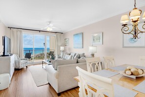 Living area - Ariel Dunes II 1703- Sea Ya Soon (Miramar Beach)