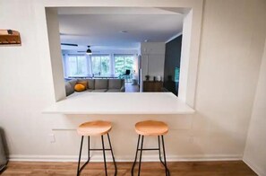 Offices - Spacious, Town Square, Theatre Room! 4 bed / 2 bath Private Home on town square (Covington)