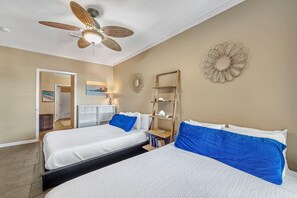 شقة - عدة أسرّة (Riviera Dunes 501) | 4 عدّة غرف نوم ومكواة/لوح كي وواي فاي
