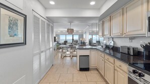 Condo, nhiều giường (Shipwatch A302) | Bếp riêng