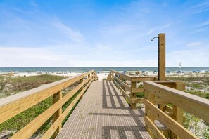 Appartement, meerdere bedden (Shipwatch A302) | Strand | Aan het strand