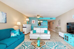 公寓客房, 1 張特大雙人床及 1 張梳化床 (Perdido Sun 612) | 客廳 | 電視