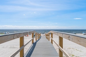 Condo, 1 King Bed with Sofa bed (Perdido Sun 512) | Beach | On the beach