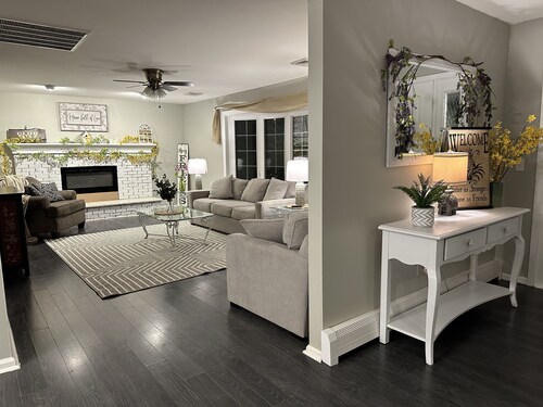 Quiet & cozy home, bring the whole family.