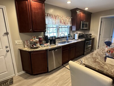 Quiet & cozy home, bring the whole family.