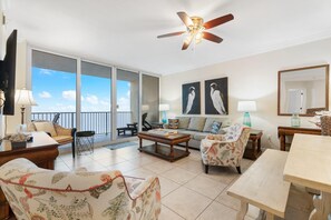 Apartment, Mehrere Betten (San Carlos 1505) | Wohnbereich