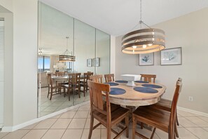 Apartamento, varias camas (Pelican Pointe 1203) | Restauración