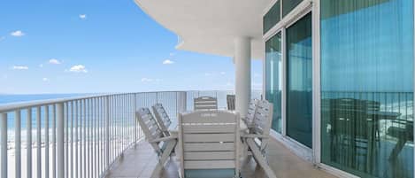 Bloc d'apartaments, diversos llits (Turquoise D901) | Servei de restauració a l'aire lliure