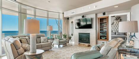 Condo, Multiple Beds (Turquoise D901) | Living area | TV