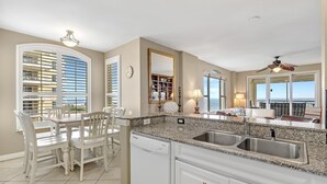 公寓客房, 多張床 (Beach Colony Tower 3A) | 住宿內部