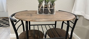 ⭐️Cozy Central Stay - Near Airport - Sleeps 2