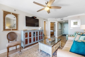 Condo, 1 King Bed (Phoenix VII 1002) | Living area