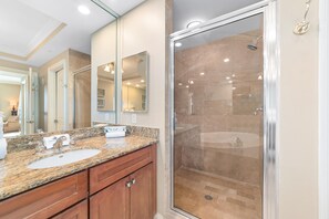 Bathroom - Indigo West 801 With Private Poolside Cabana (Pensacola)