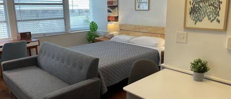 1 chambre, fer et planche à repasser, Wi-Fi, draps fournis