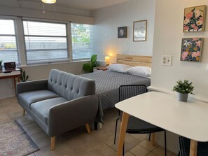 1 室のベッドルーム、アイロン / アイロン台、WiFi、ベッドシーツ