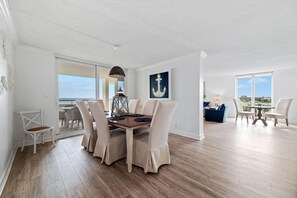 Condo, varias camas (Perdido Sun 416) | Restaurantes