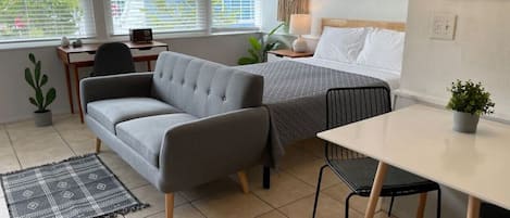 1 多间卧室、熨斗/熨衣板、WiFi、床单