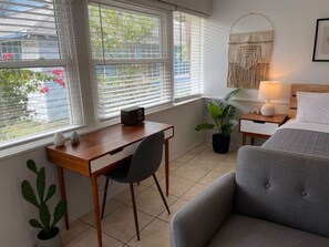 1 chambre, fer et planche à repasser, Wi-Fi, draps fournis