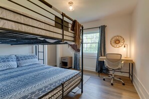 2 bedrooms, desk, travel crib, WiFi