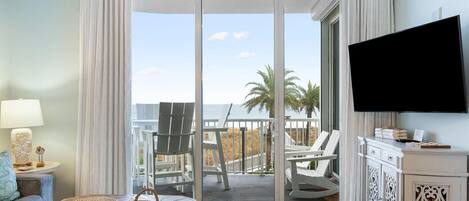 コンドミニアム ベッド (複数台) (Spanish Key 105) | リビング エリア | テレビ