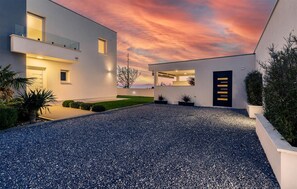 Exterior - Gorgeous home in Grizane with sauna (Grizane)