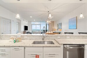 Private kitchen - Vista Del Mar 402 (Pensacola)