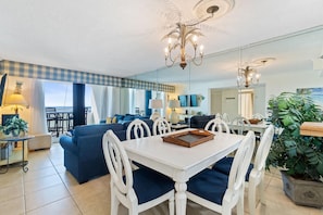 Condo, 1 cama King size y sofá cama (Perdido Sun 408) | Restaurantes
