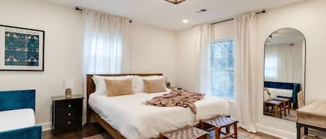 1 bedroom, iron/ironing board, travel cot, WiFi