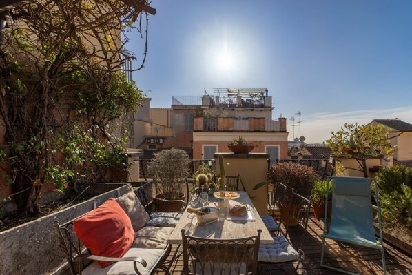 Outdoor dining - iFlat | Orient in Rome (Roma)