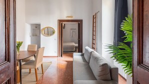 Unclassified image, 2 of 25, button - iFlat | The Centrality Apartment (Roma)
