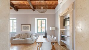 Living area - iFlat | Monti Penthouse Panoramic View (Rome)