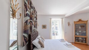 3 bedrooms, iron/ironing board, WiFi, bed sheets - iFlat | Modern apartment in the Monti area (Roma)