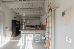 Kühlschrank, Ofen, Herdplatte, Geschirrspüler