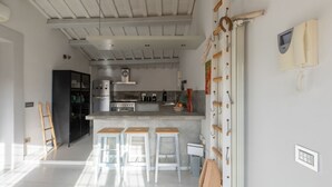 Unclassified image, 4 of 38, button - iFlat | Home in Navona (Roma)