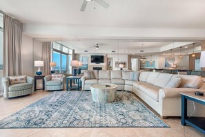 Living area - Turquoise D1306 (Orange Beach)