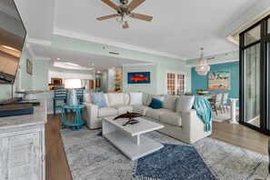 Leilighet, flere senger (Phoenix West 1508) | Oppholdsområde | TV