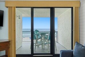 Condo, 1 King Bed with Sofa bed (Lei Lani 305T) | Interior