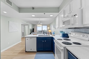 Apartment, 1 King-Bett und Schlafsofa (Perdido Sun 400) | Eigene Küche | Küchenrolle