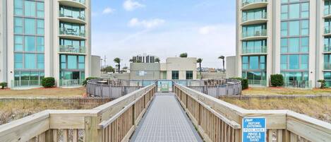 Condo, Multiple Beds (Perdido Towers East 1003) | Property grounds
