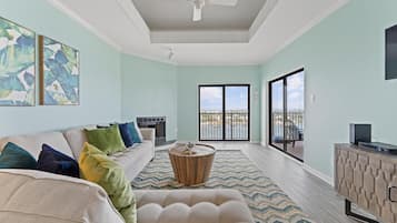 Leilighet, flere senger (Shipwatch Riverside E1005*) | Oppholdsområde | TV