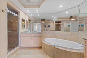 Bathroom - Indigo East 1006 (Pensacola)