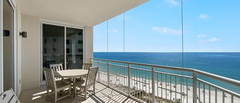 Condo, várias camas (Indigo East 1006) | Opções para refeição ao ar livre