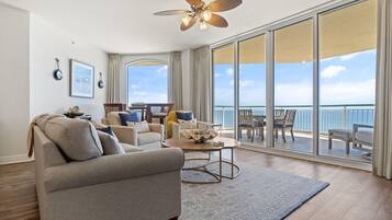 Leilighet, flere senger (Beach Colony East 17B-Penthouse) | Oppholdsområde | TV