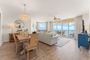 Condo, Multiple Beds (Beach Colony East 17B-Penthouse) | Living area