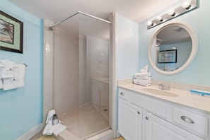 Condo, Multiple Beds (Perdido Towers East 106) | Bathroom